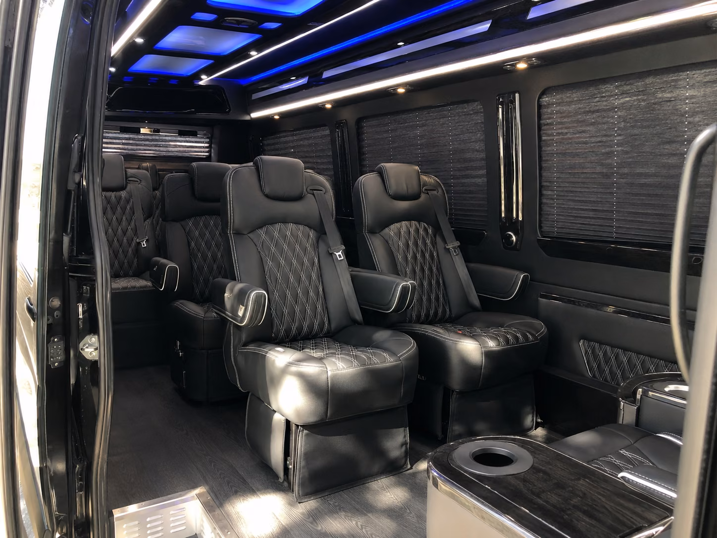 concert parking shuttles for event organizers