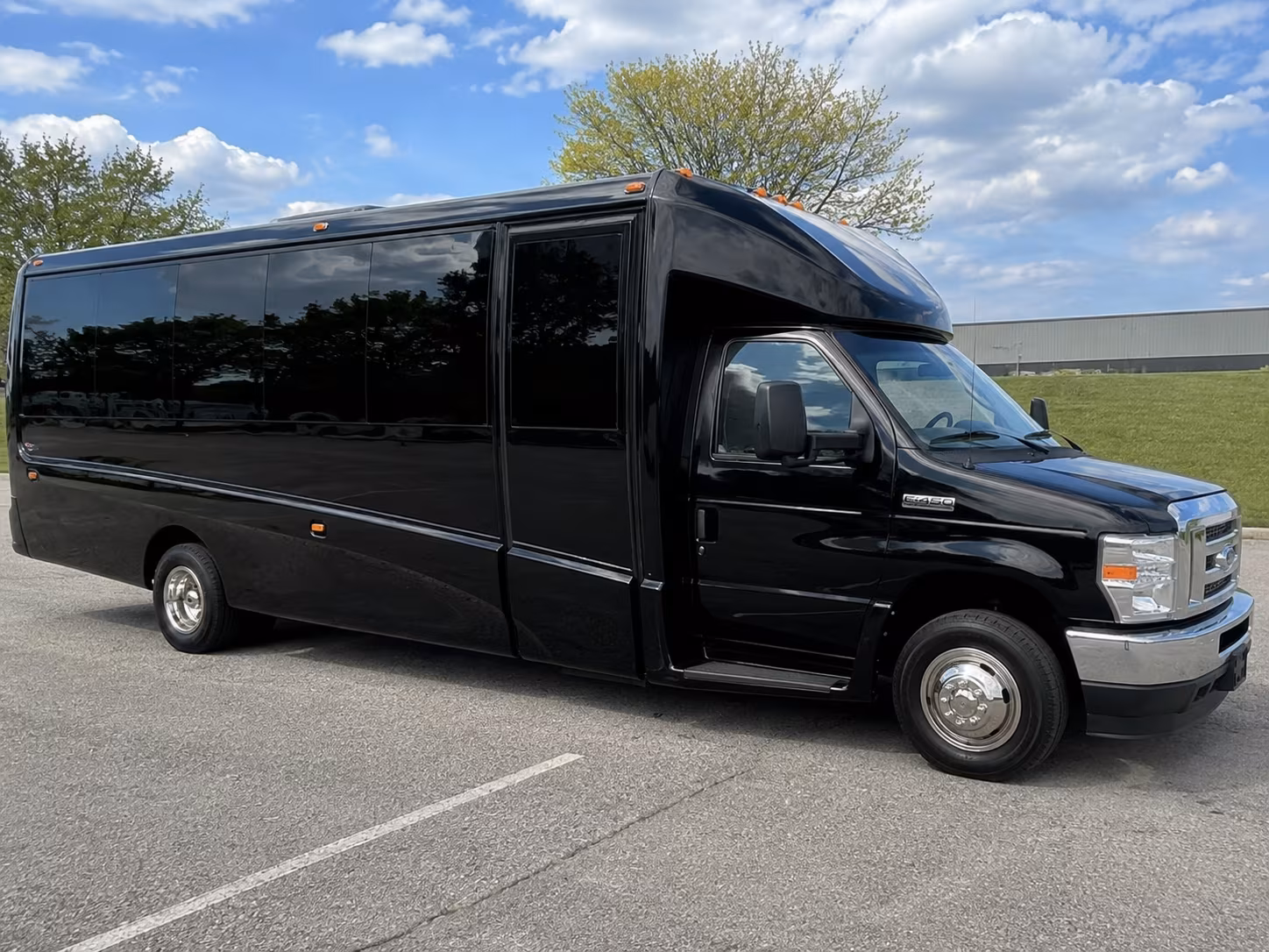 little rock bus rentals for arkansas road trips and kentucky travel
