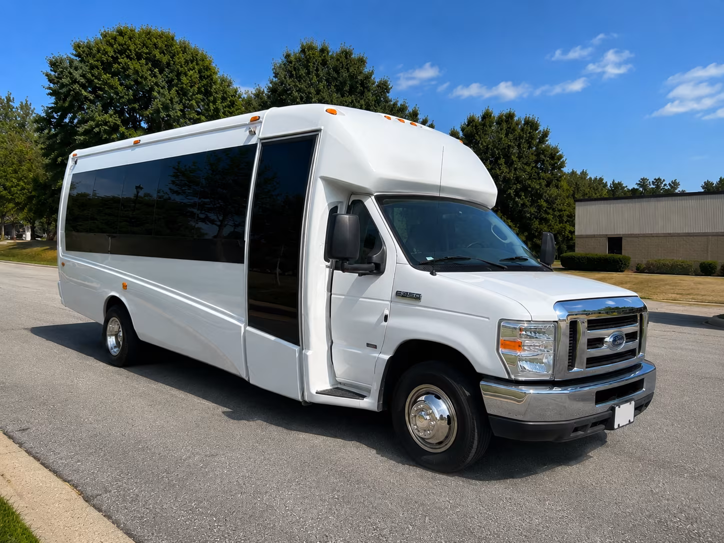 winery tour bus rentals from little rock to roland